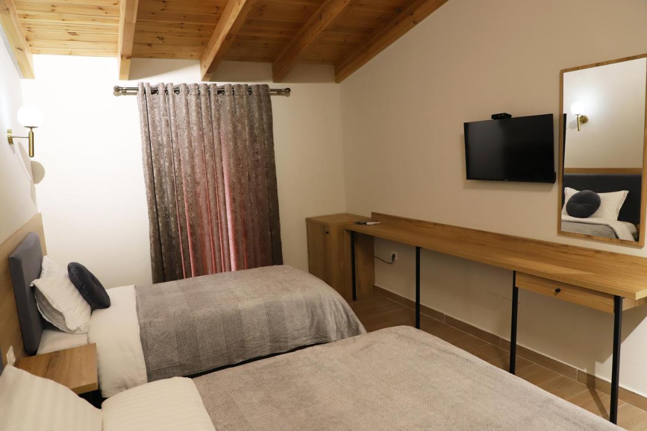 Mili Hotel Berat Buitenkant foto