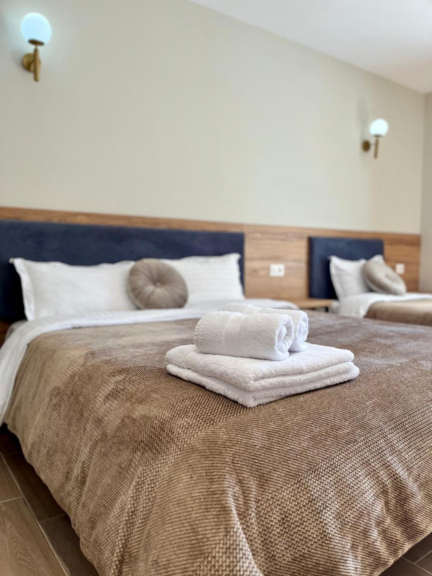 Mili Hotel Berat Buitenkant foto