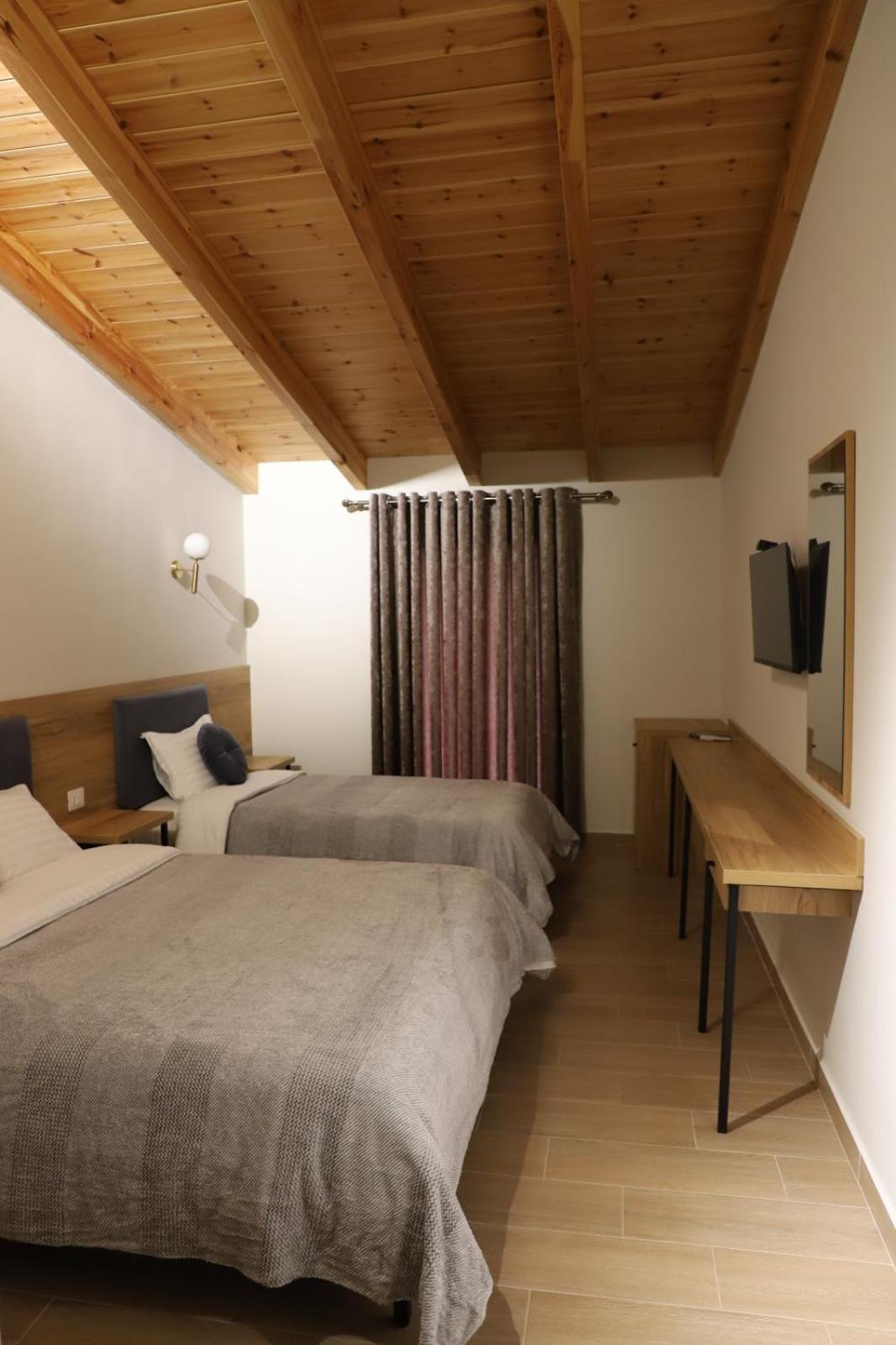 Mili Hotel Berat Buitenkant foto