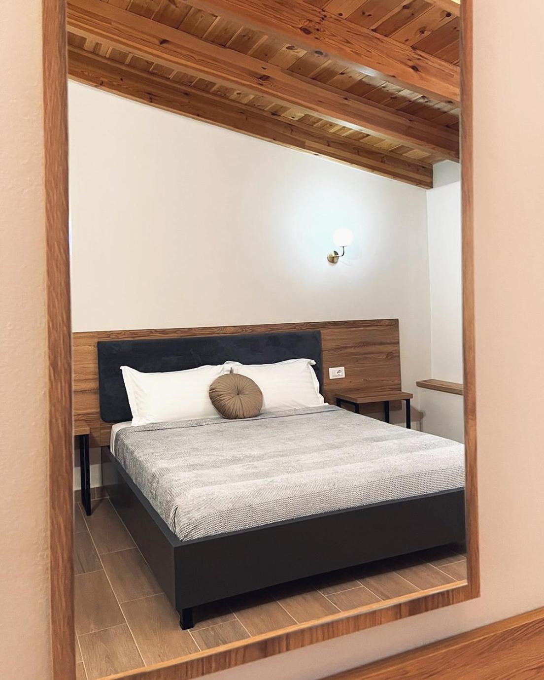 Mili Hotel Berat Buitenkant foto